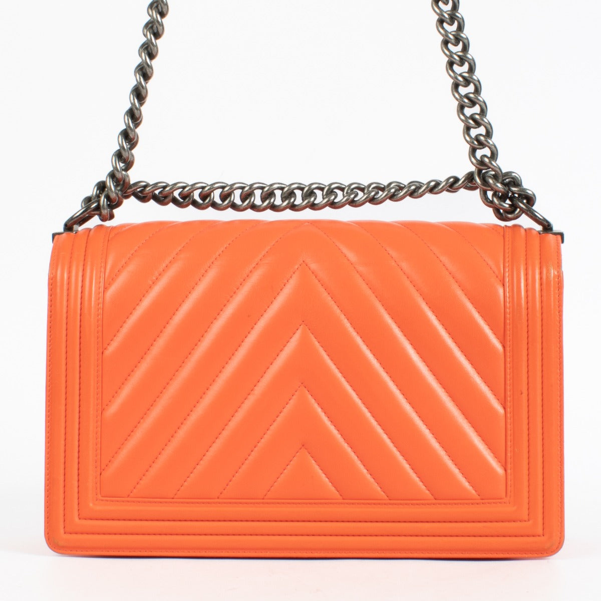 Chanel Koraal Chevron Large Boy Chanel Tas