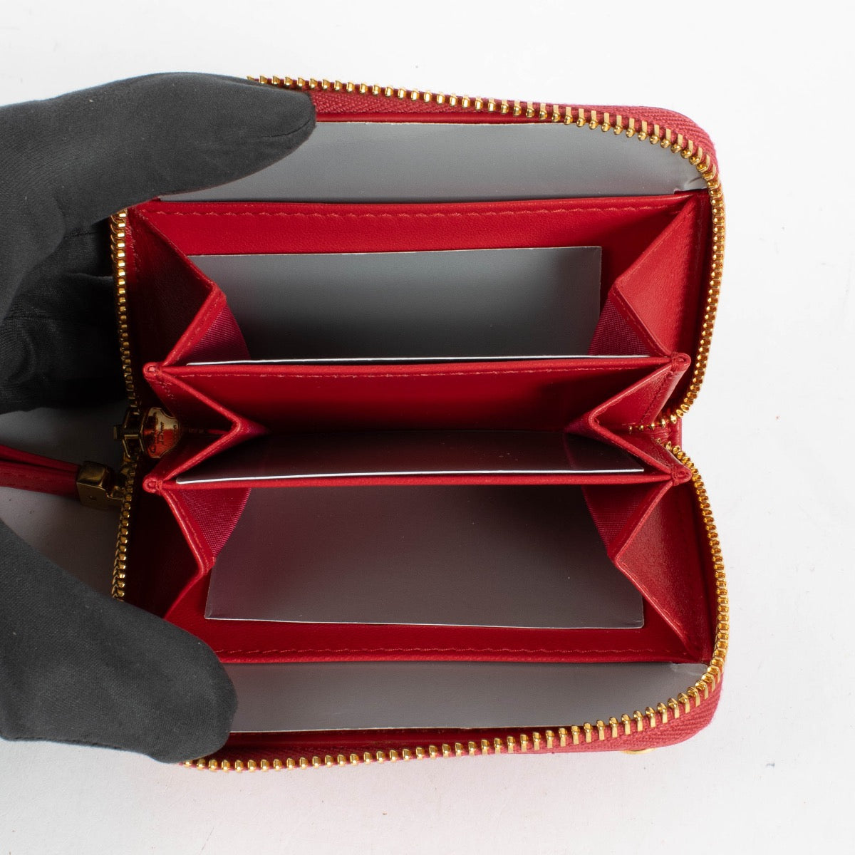 Shop the authentic Dior Pink/Red Card Holder on Chain second hand on Labellov.com.