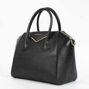 Shop the authentic Givenchy Black Small Antigona Bag second hand on Labellov.com.