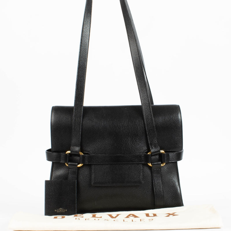 Shop the authentic Delvaux Black Vintage Shoulder Bag second hand on Labellov.com.