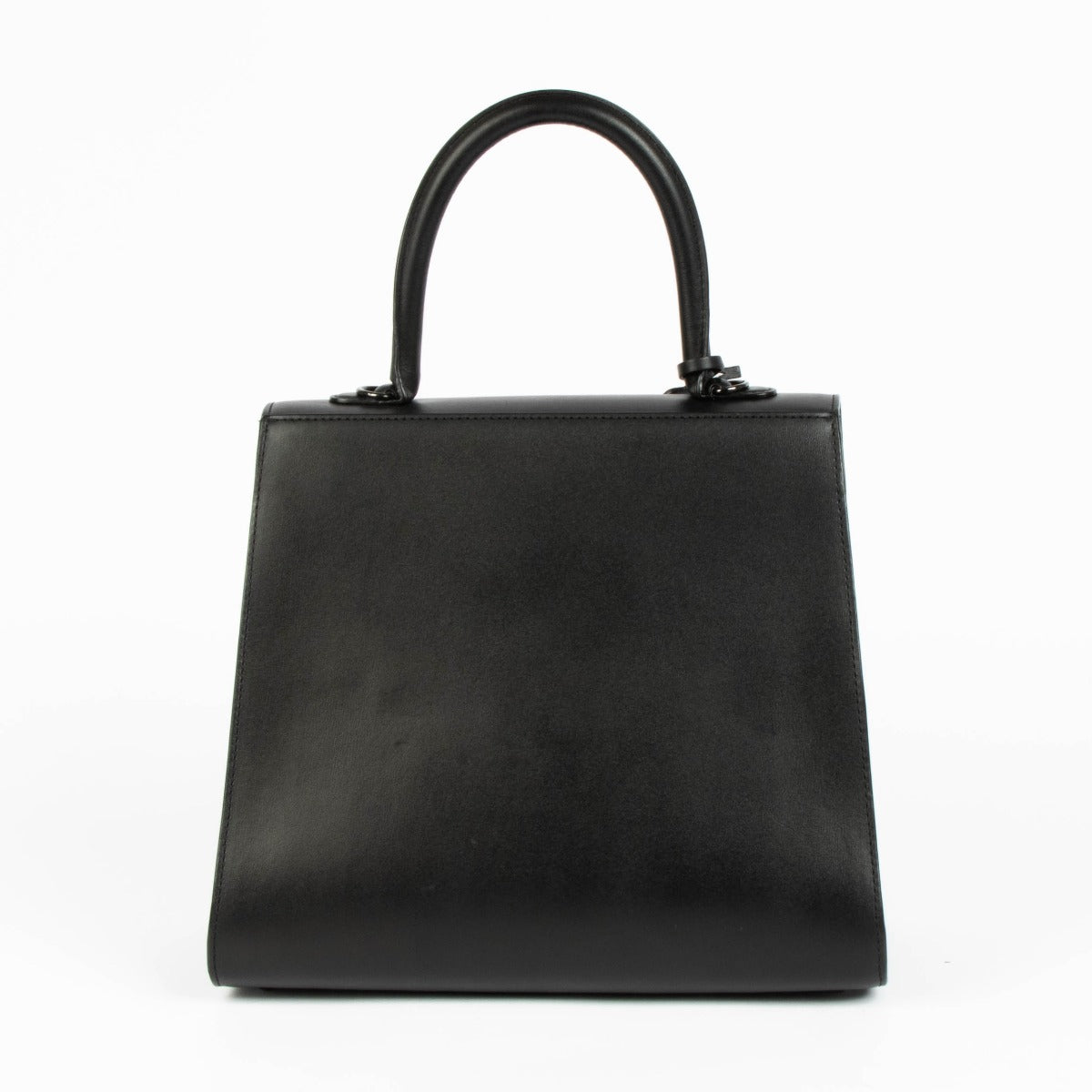 Shop this 100% authentic Delvaux Black Brillant L’Humour MM Bag at Labellov.com