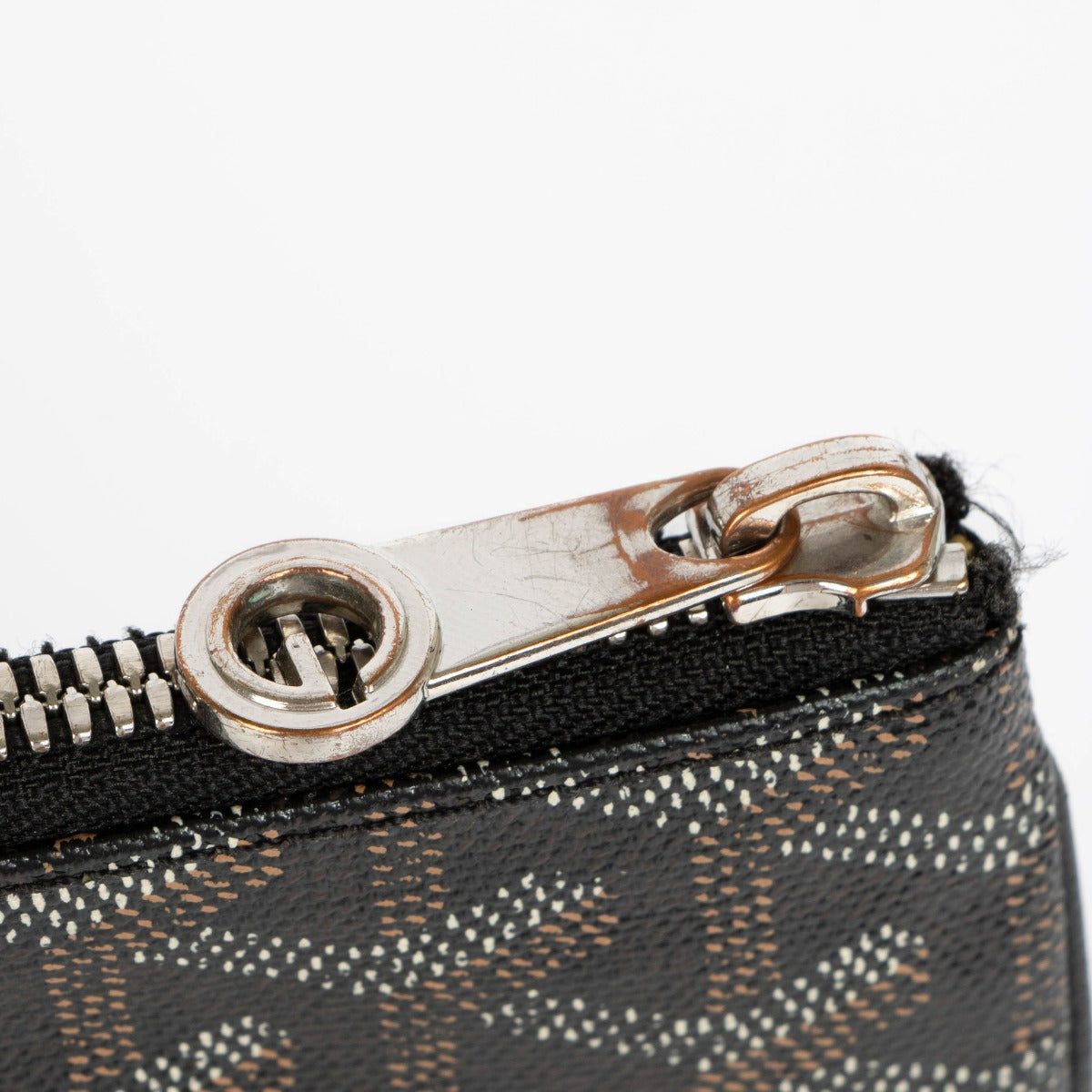 Shop this 100% authentic Goyard Black Goyardine Dinar MM Pouch Travel Bag at Labellov.com