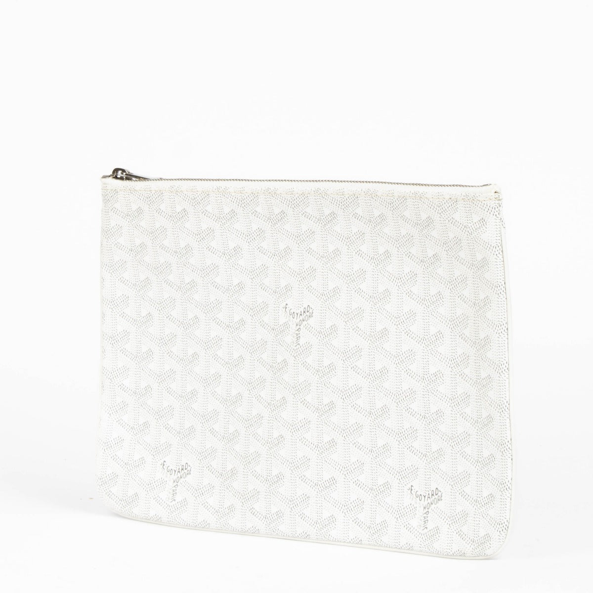 Shop this 100% authentic Goyard White Dinar MM Pouch Travel Bag at Labellov.com