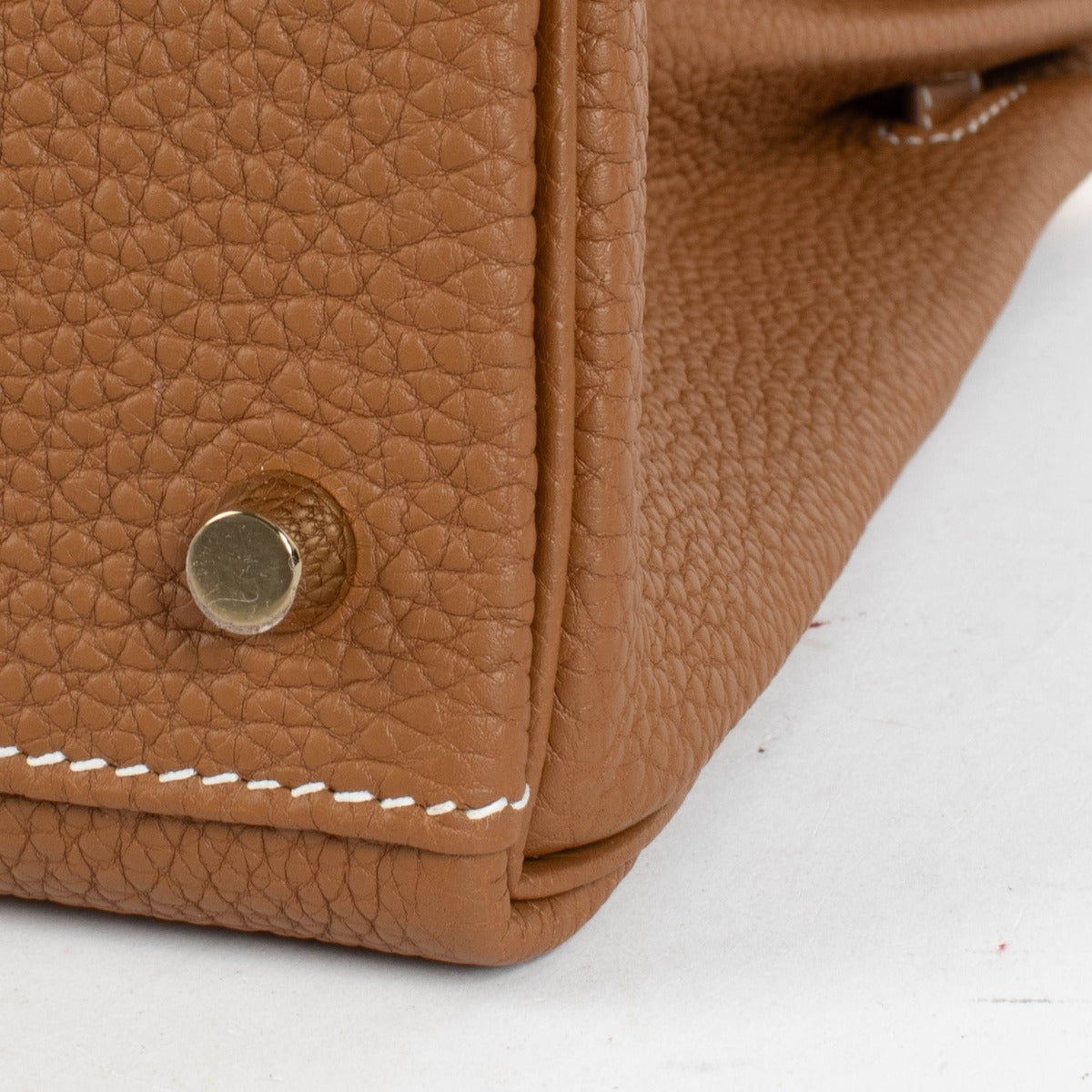 Hermès Kelly 28 Or Togo GHW