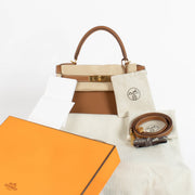 Authentic second hand store fresh brand new Hermès Kelly 28 Gold Togo GHW on www.labellov.com