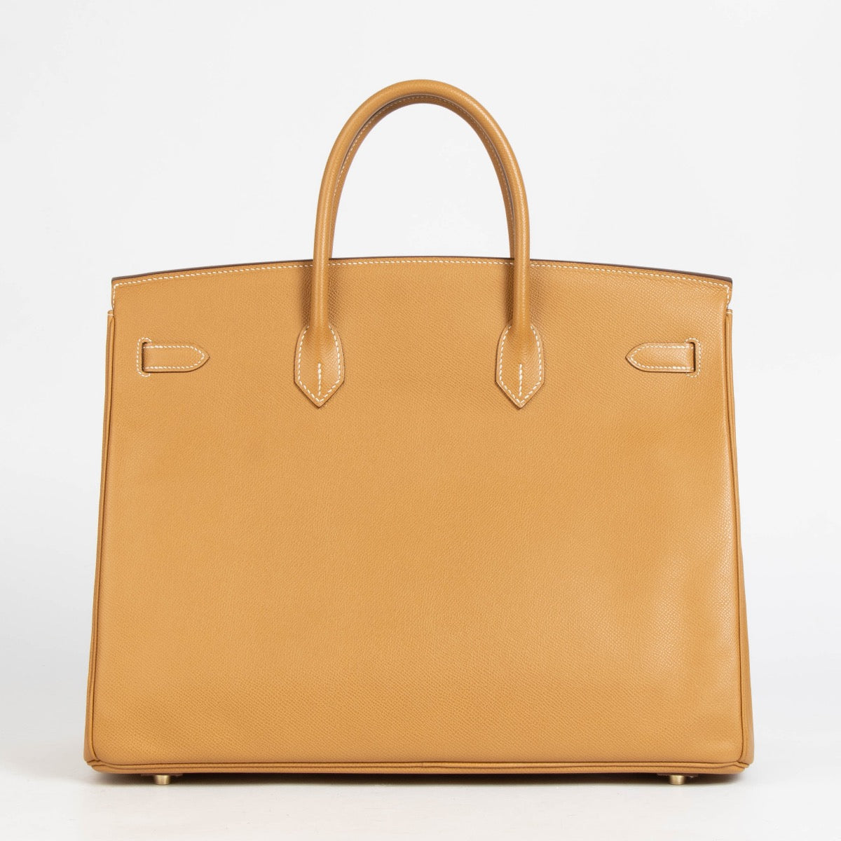 Shop safe online at Labellov in Antwerp, Brussels and Knokke this 100% authentic second hand Hermès Naturel Epsom Birkin 40 GHW. Veilig online tweedehands authentieke Hermès Naturel Epsom Birkin 40 GHW handtas kopen bij Labellov.