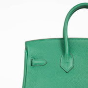 Shop safe online Labellov in Antwerp, Brussels and Knokke this 100 Hermès Birkin 25 Vert Vertigo Togo GHW. Veilig online tweedehands authentieke Hermès Birkin 25 Vert Vertigo Togo GHW kopen bij Labellov.