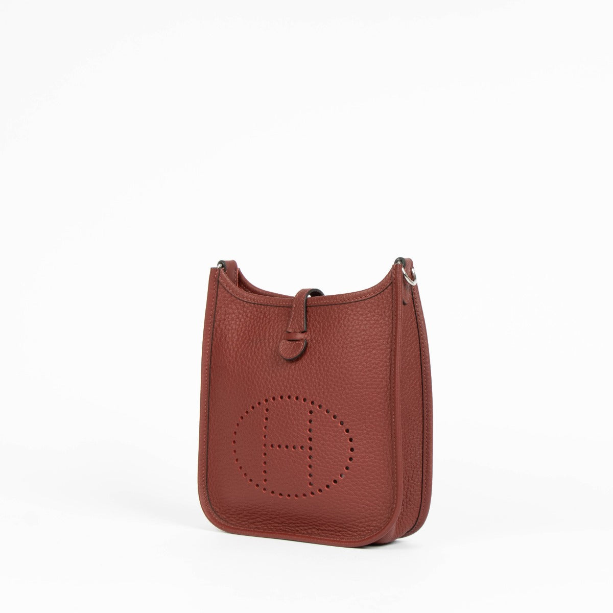 Shop this 100% authentic Hermès Evelyne 16 Rouge H Clemence PHW Bag at Labellov.com