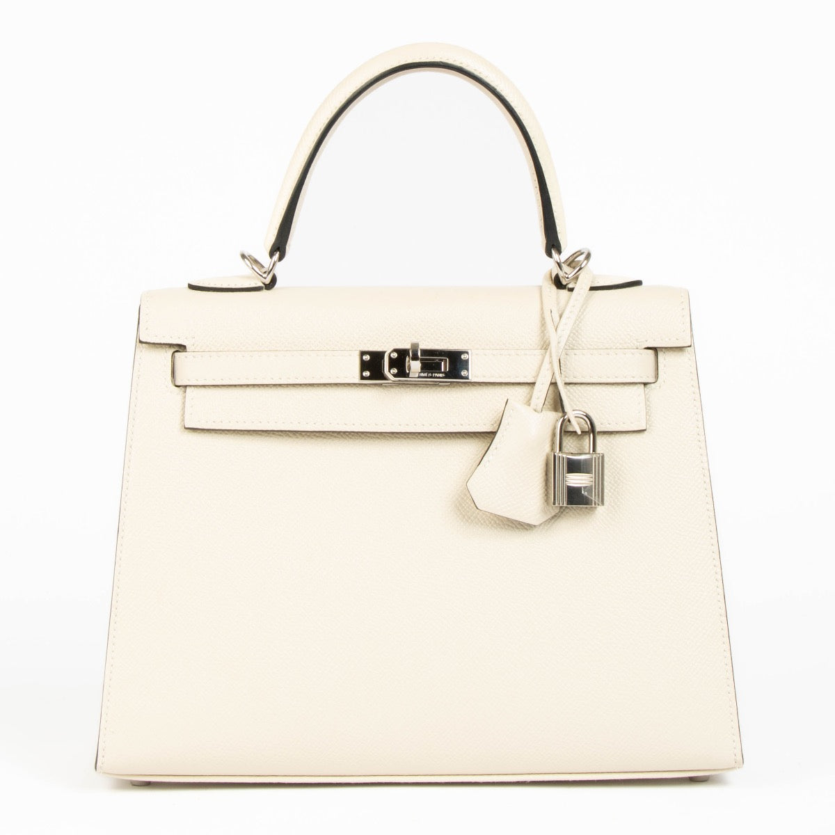 Authentic second hand luxury designer Hermès HSS Kelly 25 Craie/Black Epsom Palladium Hardware on www.labellov.com
