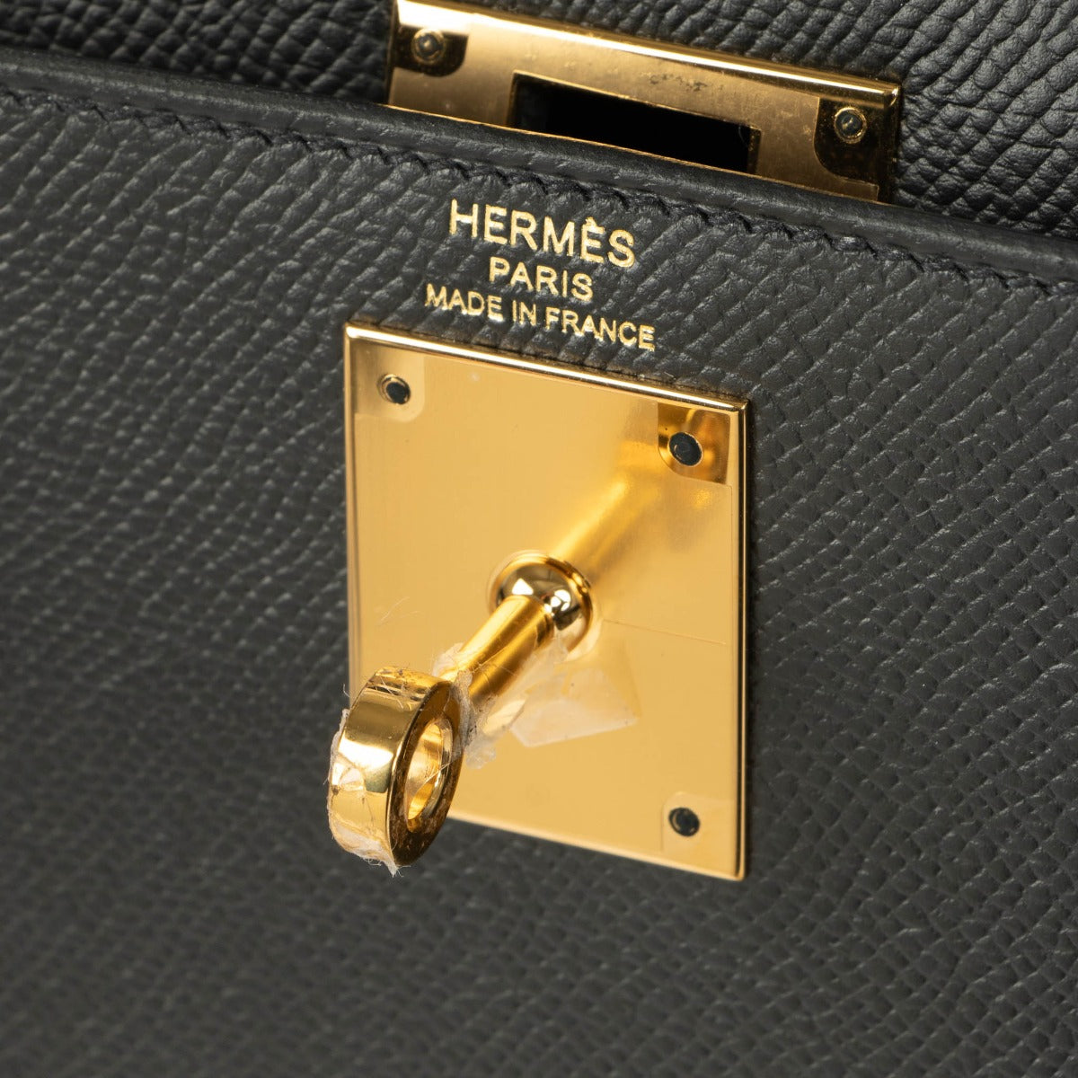 Hermès Kelly 28 Black Epsom GHW