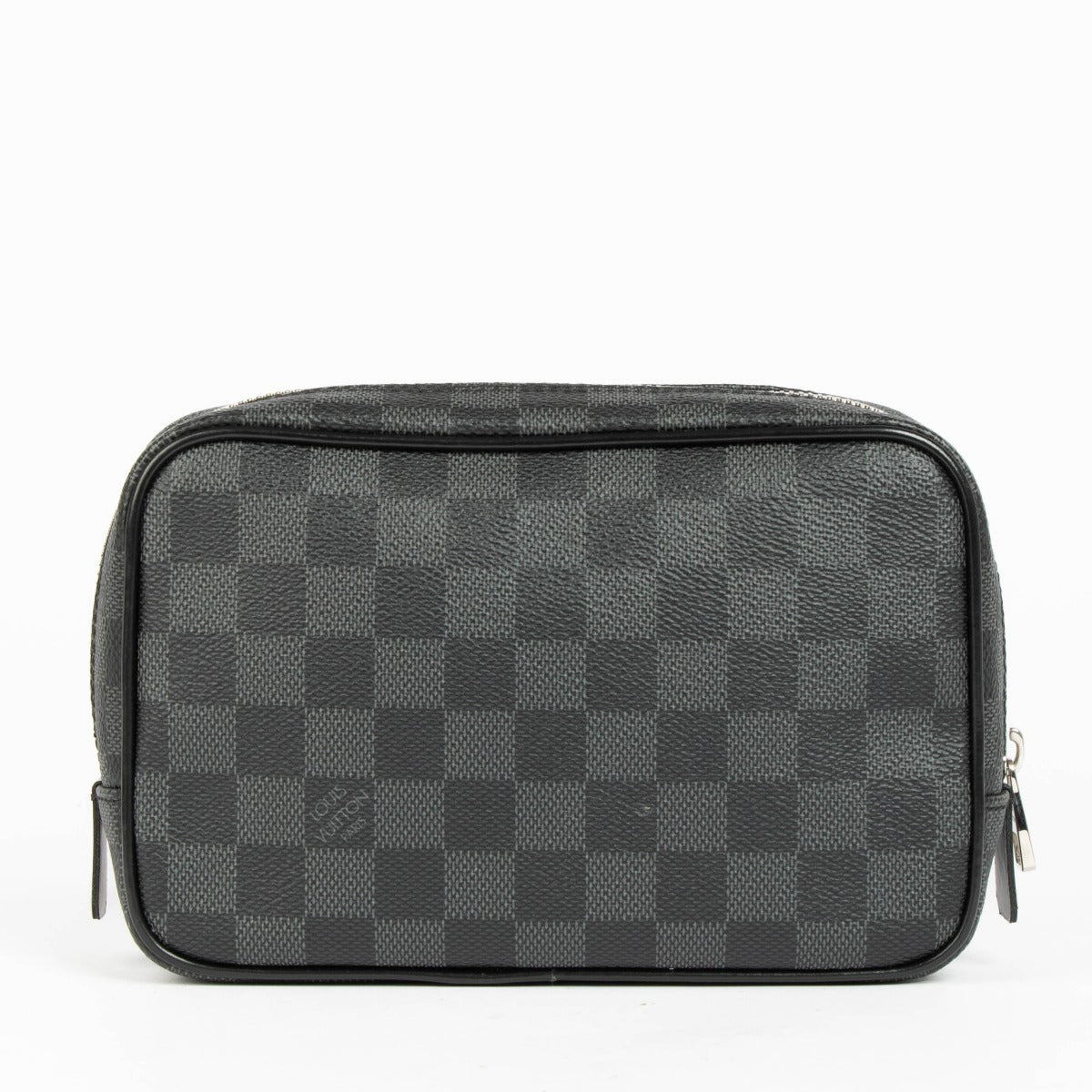 Shop this 100% authentic Louis Vuitton Damier Graphite Toiletry Pouch at Labellov.com