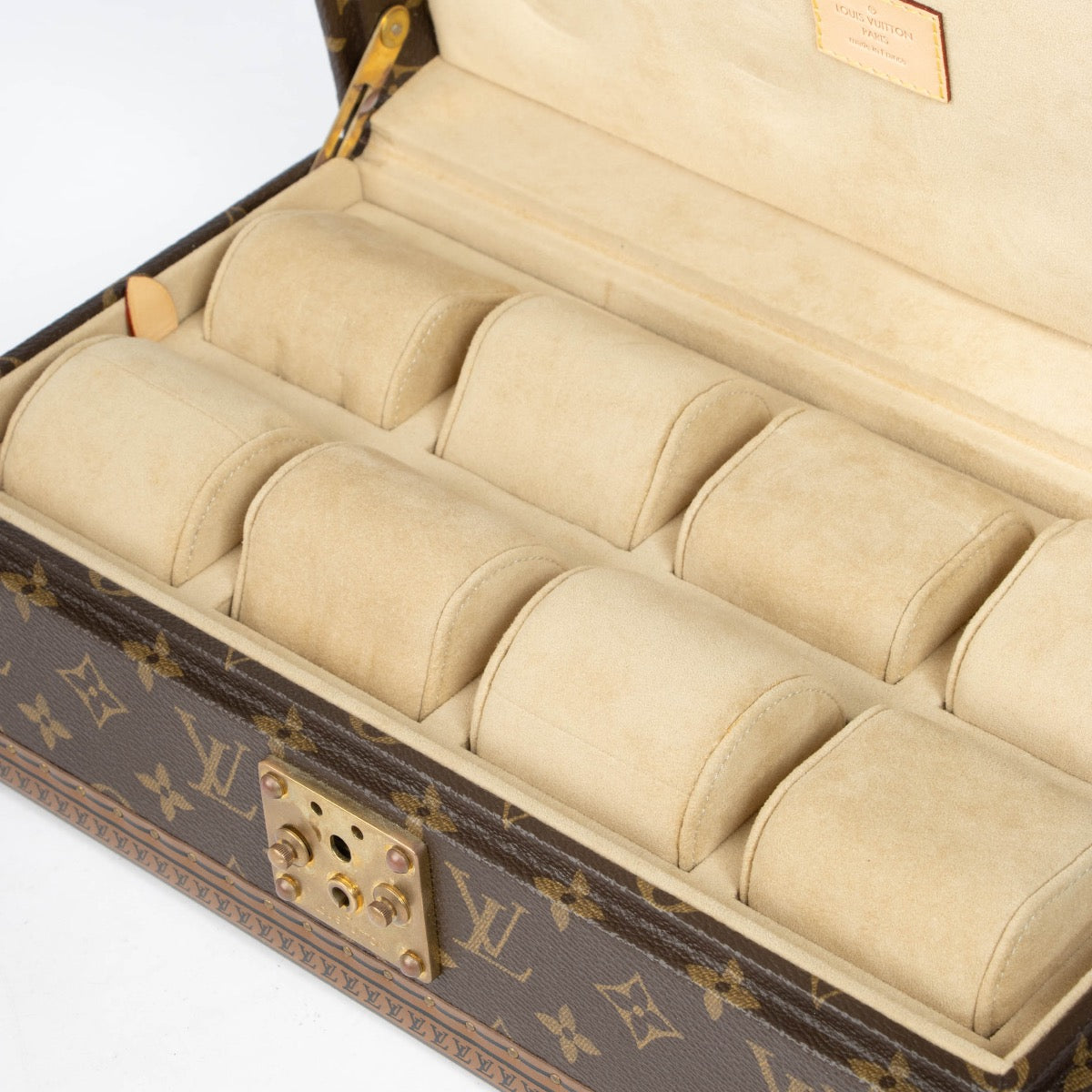 Authentic pre-loved Louis Vuitton Monogram 8 Watch Case on Labellov.com