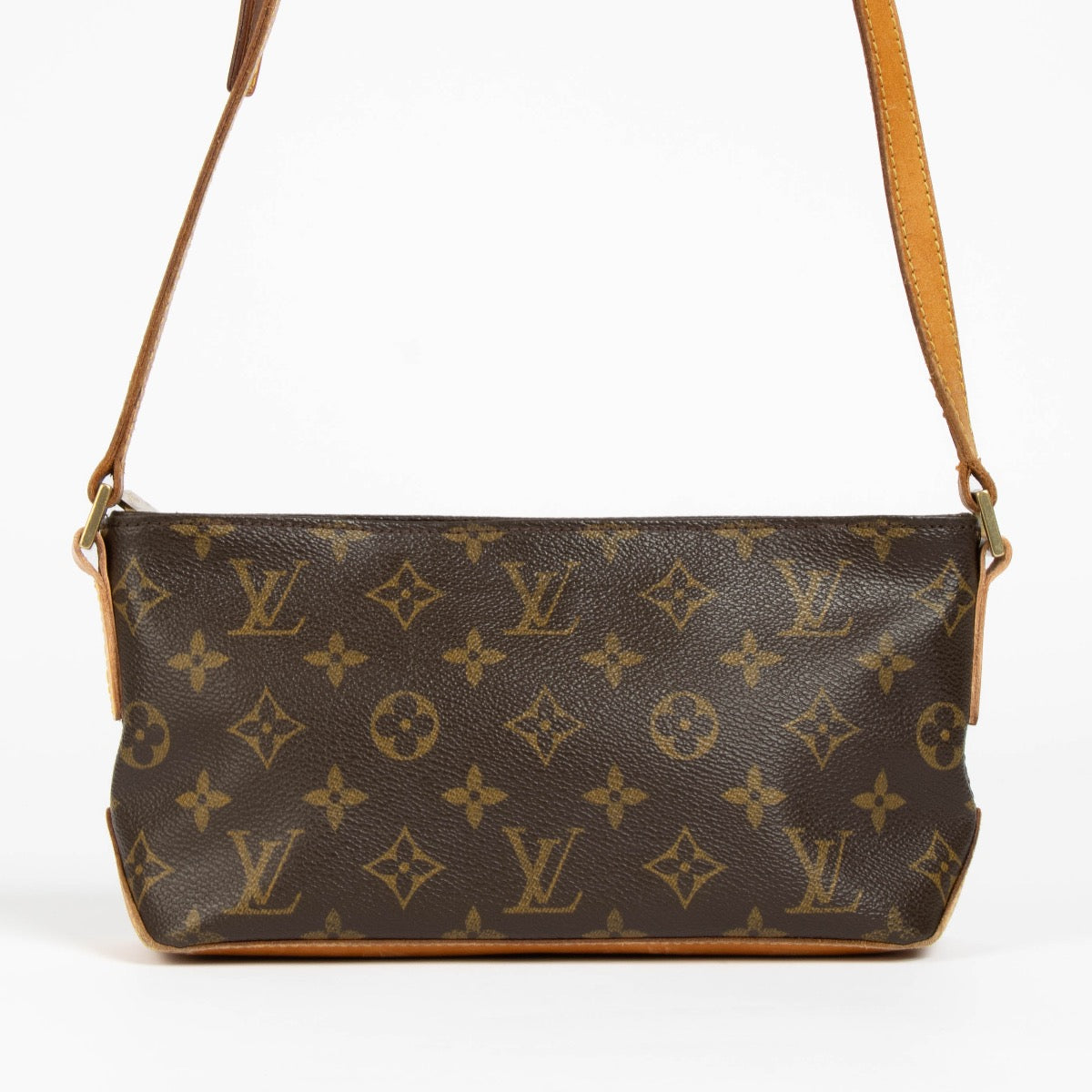 Authentic pre-loved Louis Vuitton Monogram Trotteur Crossbody on Labellov.com