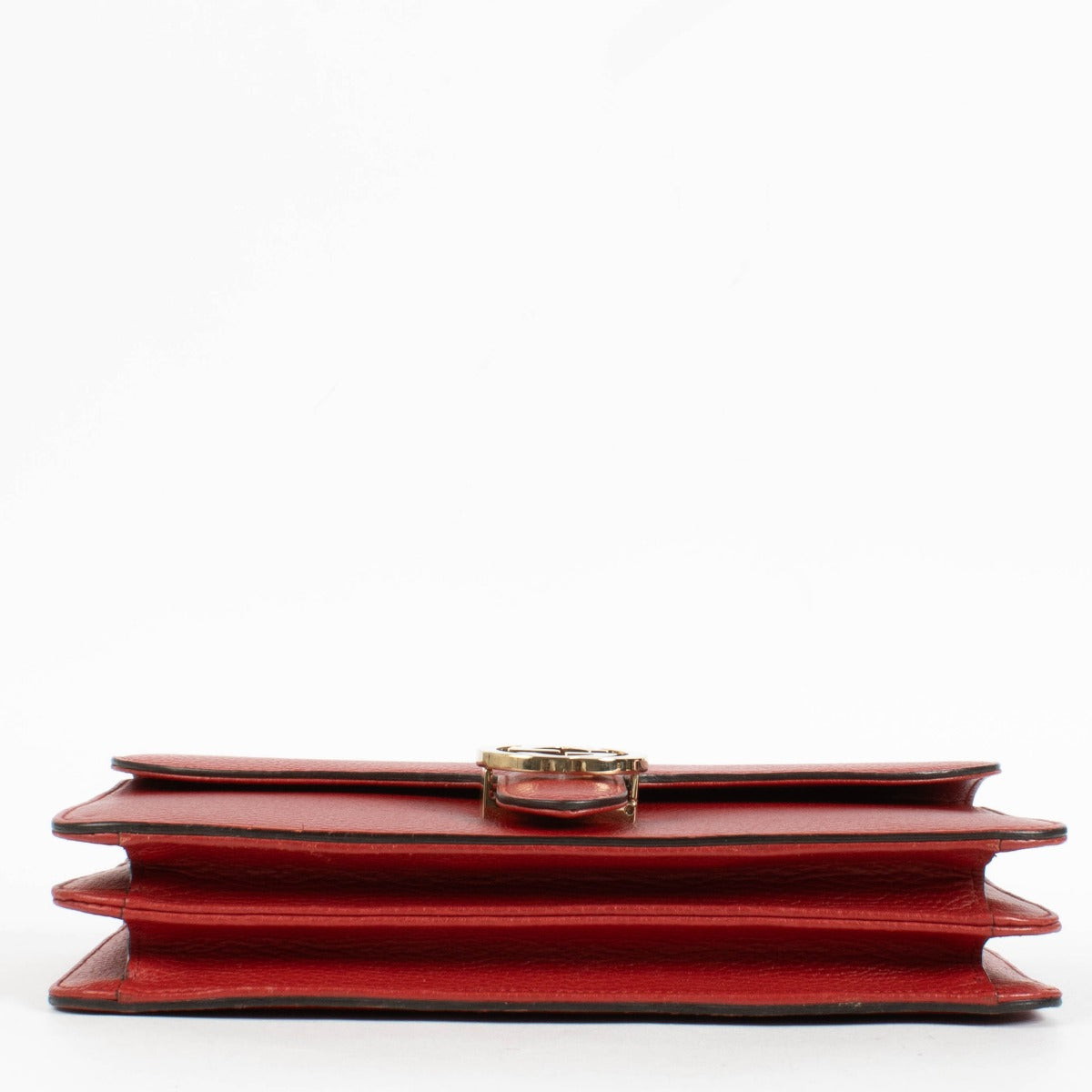 Shop the authentic Gucci Red Medium Interlocking G Bag second hand on Labellov.com