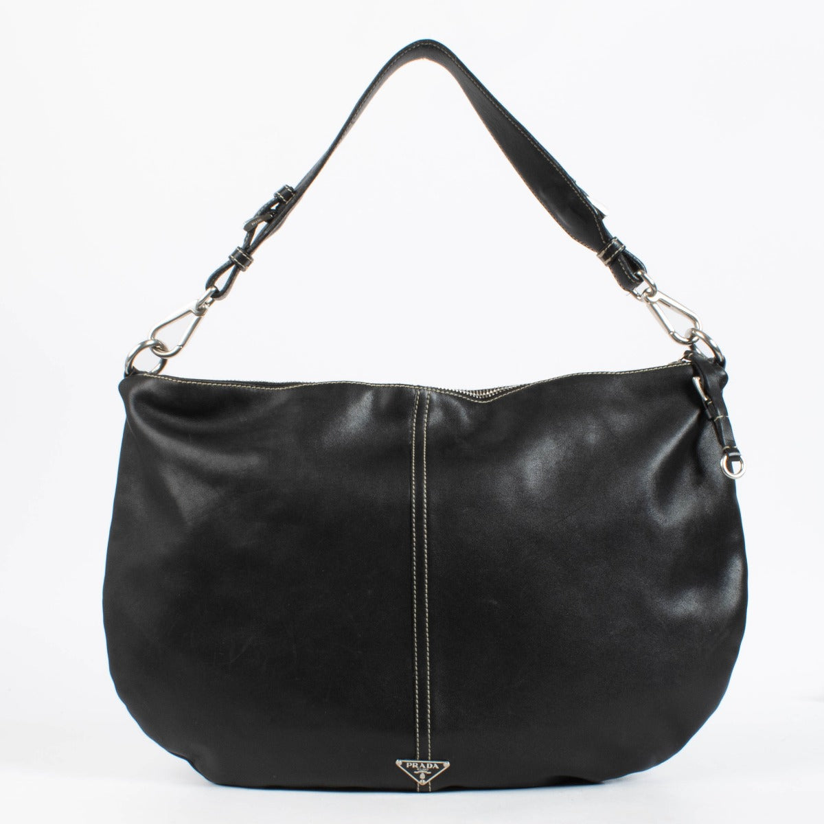 Shop the authentic Prada Black Vitello Daino Leather Shoulder Bag second hand on Labellov.com.