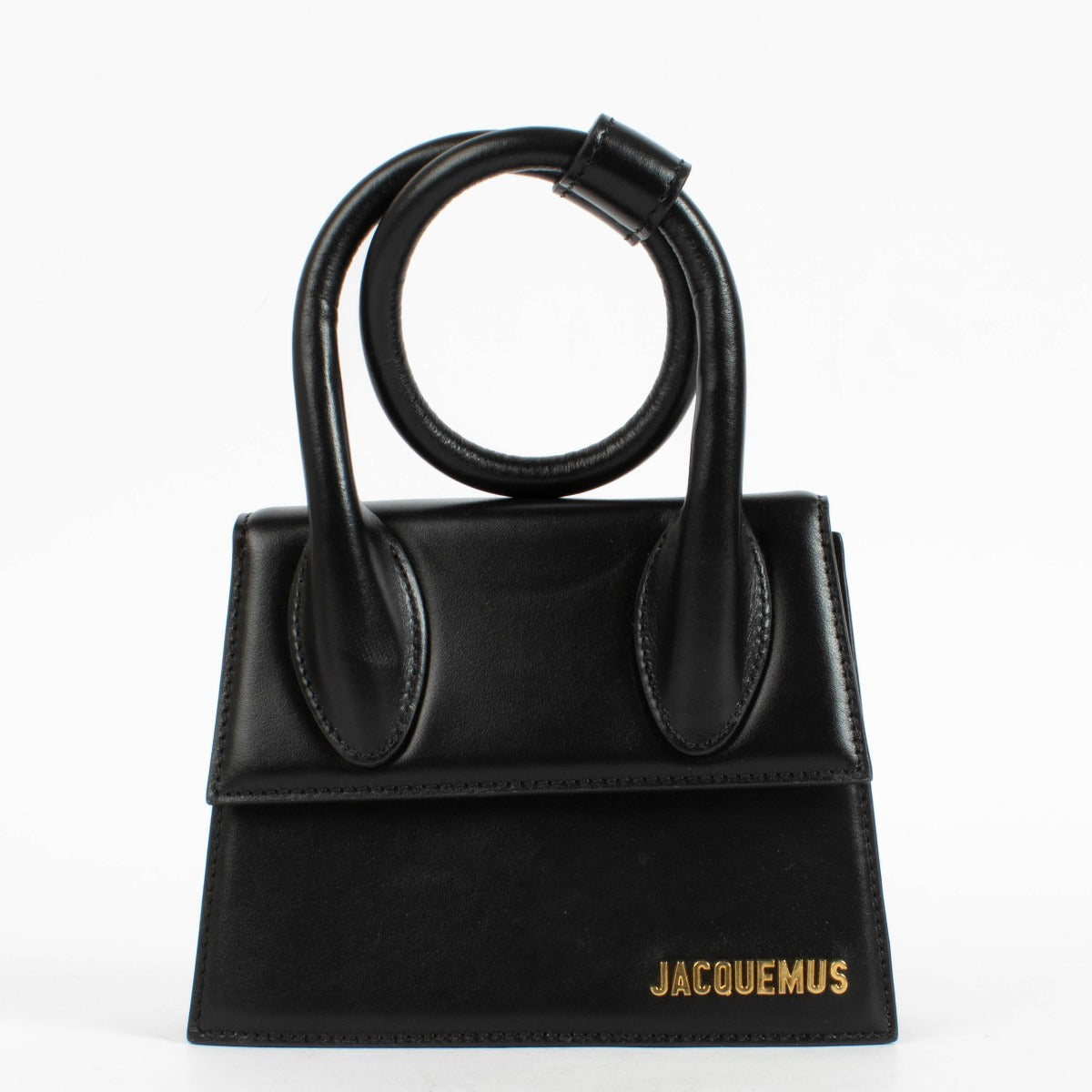 Authentic pre-loved Jacquemus Black Le Chiquito Noeud Bag on Labellov.com