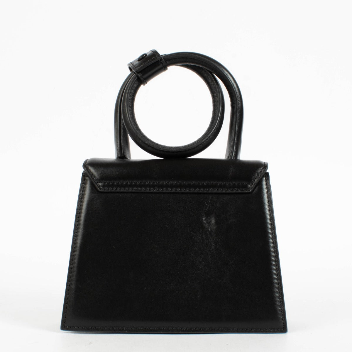 Authentic pre-loved Jacquemus Black Le Chiquito Noeud Bag on Labellov.com