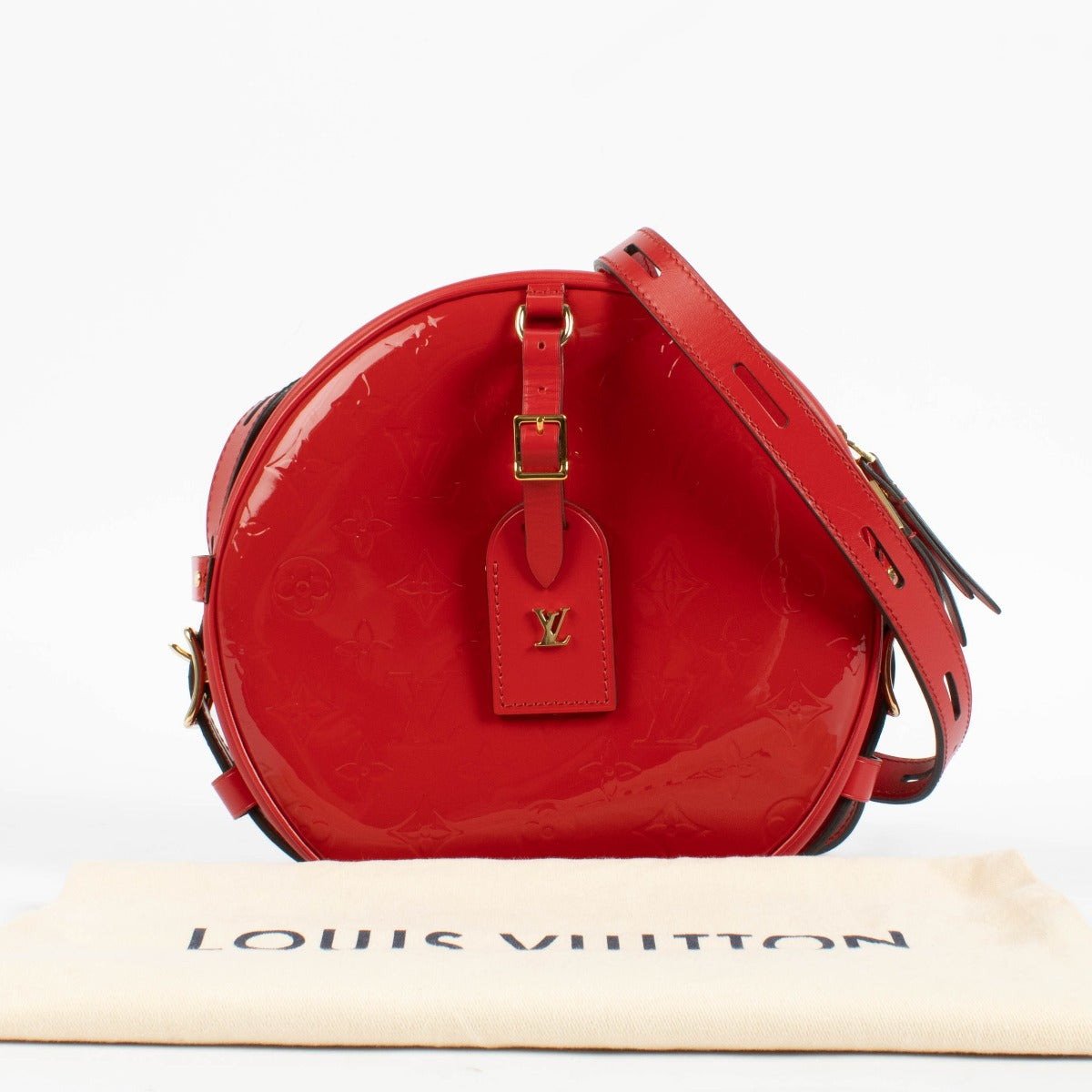 Authentic pre-loved Louis Vuitton Red Monogram Vernis Boite Chapeau MM on Labellov.com