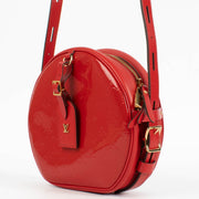 Authentic pre-loved Louis Vuitton Red Monogram Vernis Boite Chapeau MM on Labellov.com
