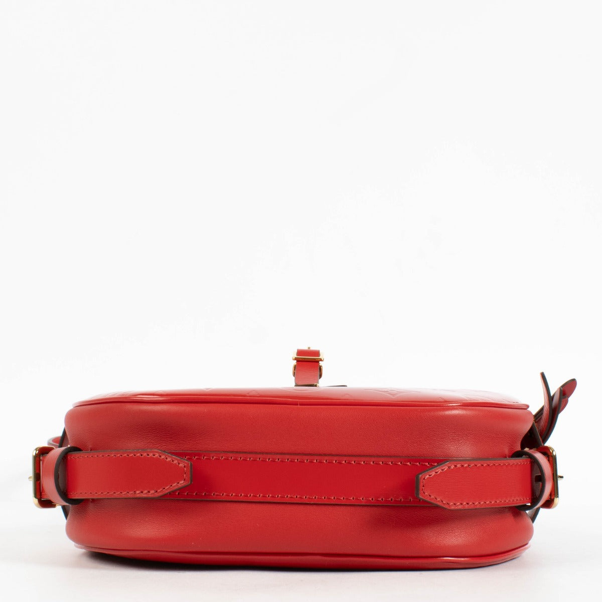 Authentic pre-loved Louis Vuitton Red Monogram Vernis Boite Chapeau MM on Labellov.com
