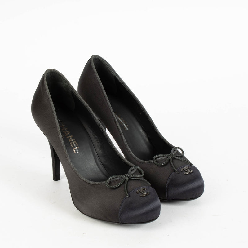 Authentic pre-loved Chanel Black Satin Pumps - Size 39 on Labellov.com