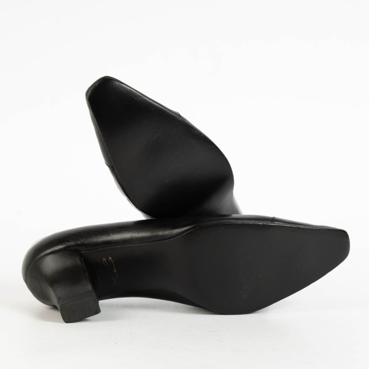 Shop the authentic Chanel Black Suede Pumps Size 38.5 on Labellov.com.
