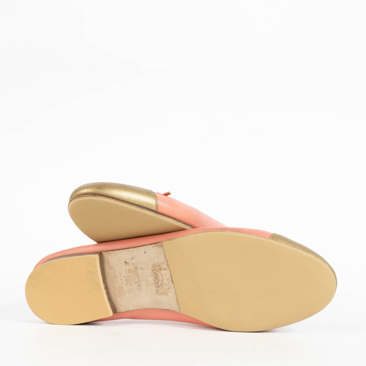 Authentic pre-loved Chanel Pink Lambskin Ballerina Flats - Size 38 on Labellov.com