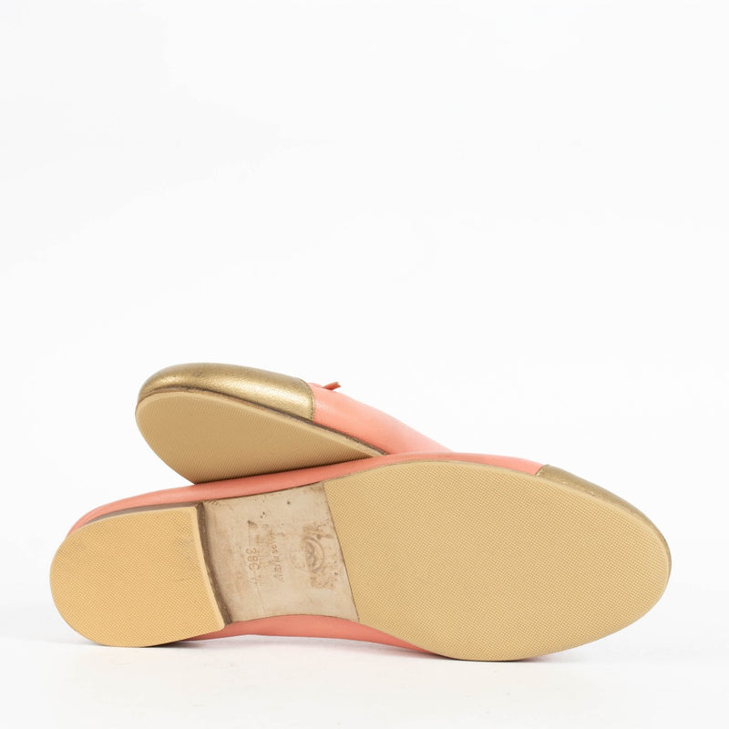 Authentic pre-loved Chanel Pink Lambskin Ballerina Flats - Size 38 on Labellov.com