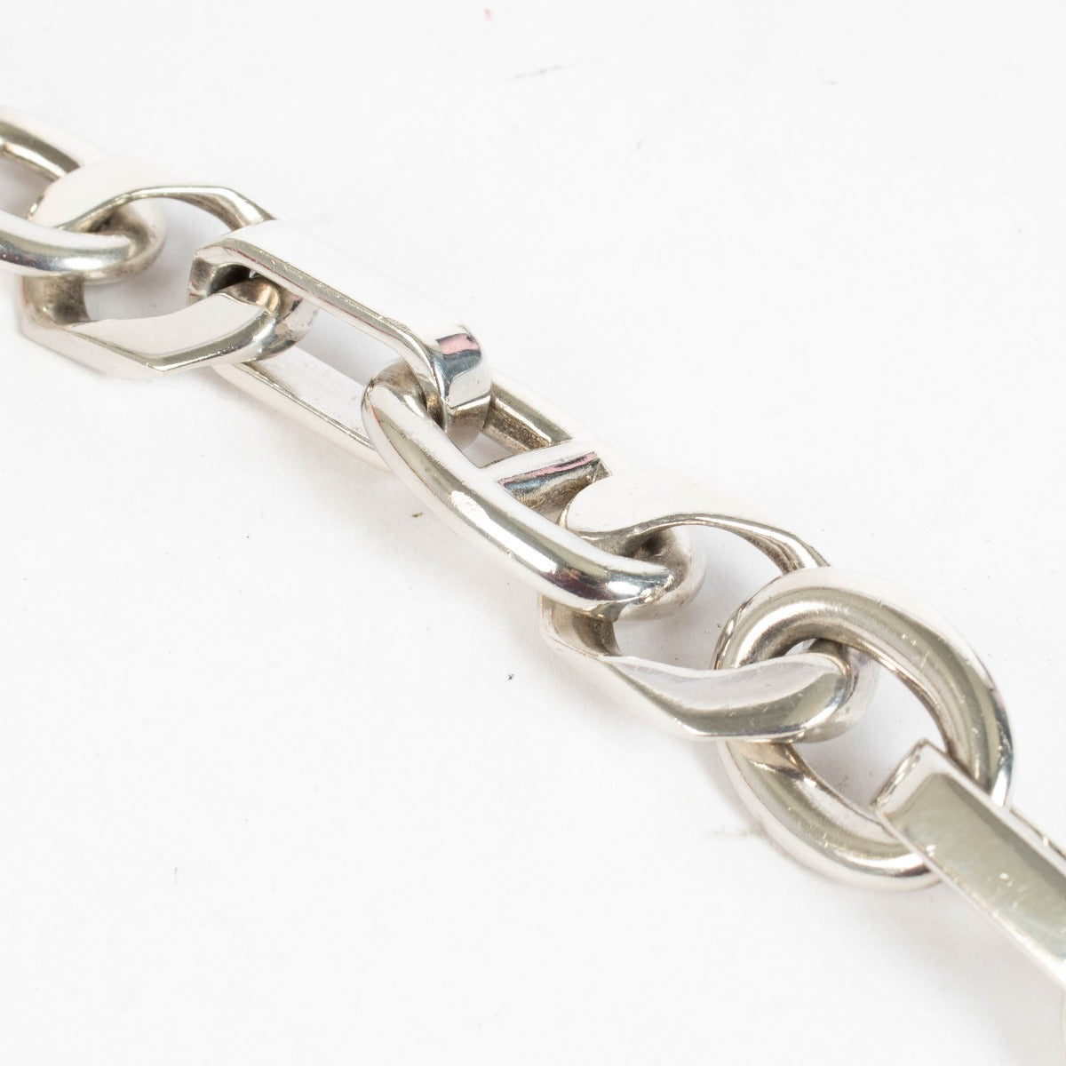 Authentic pre-loved Hermès Sterling Silver Alea GM Bracelet on Labellov.com