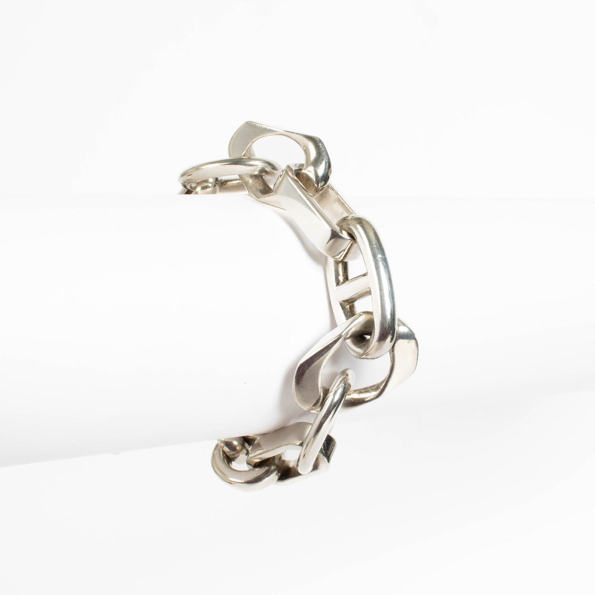 Authentic pre-loved Hermès Sterling Silver Alea GM Bracelet on Labellov.com