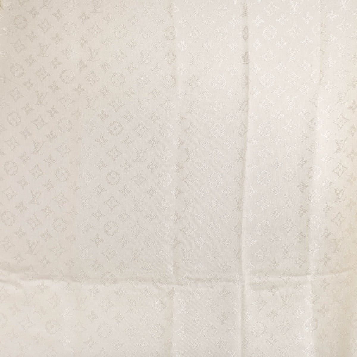 Authentic pre-loved Louis Vuitton White Silk/Wool Monogram Classic Shawl on Labellov.com