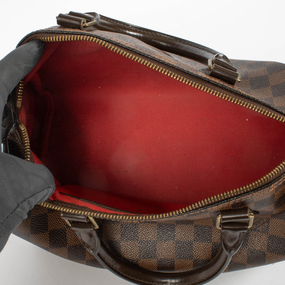 Authentic pre-loved Louis Vuitton Damier Ebene Speedy 30 on Labellov.com