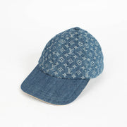Authentic pre-loved Louis Vuitton Monogram Blue Denim Cap - Size M on Labellov.com