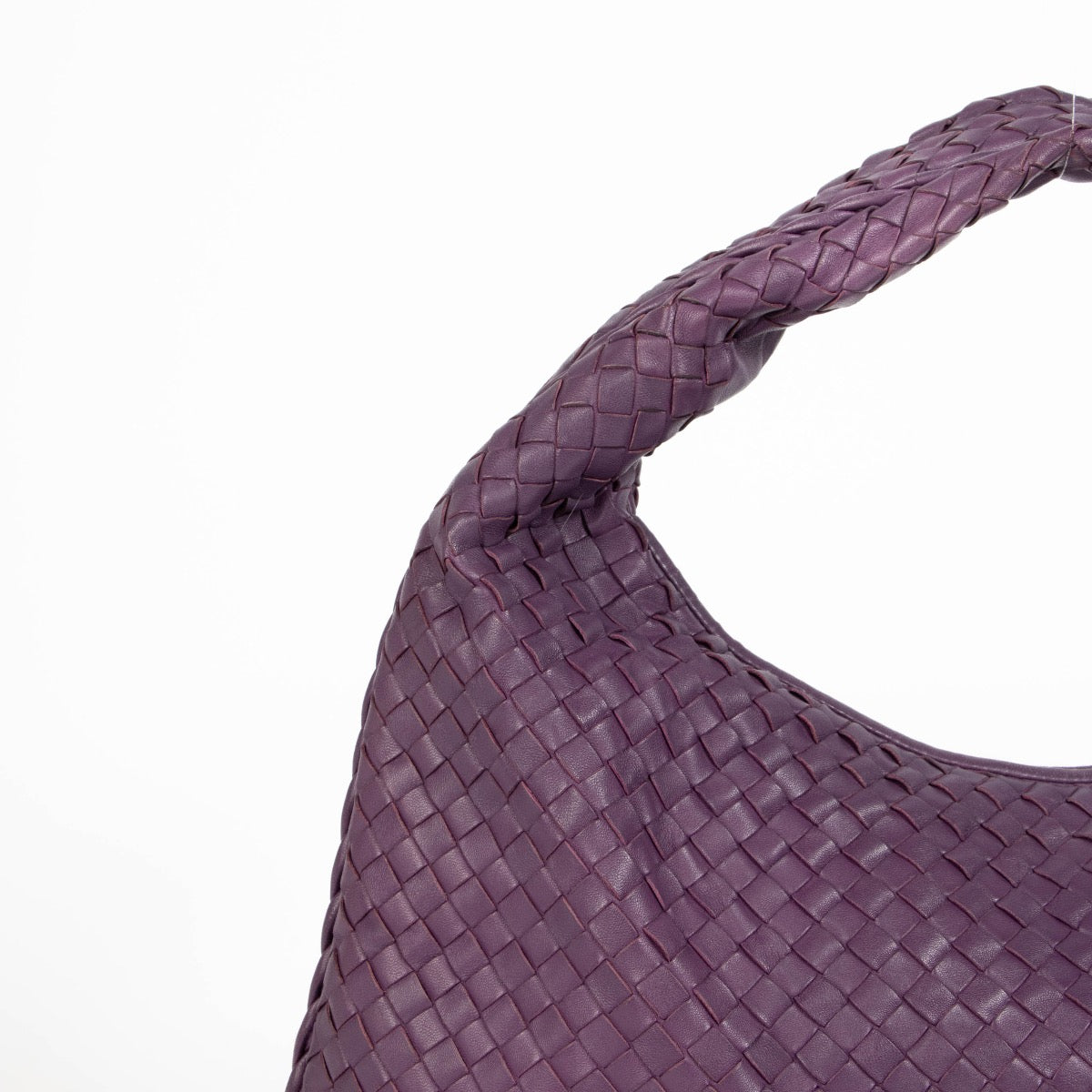 Authentic pre-loved Bottega Veneta Purple Medium Veneta Hobo Shoulder Bag on Labellov.com