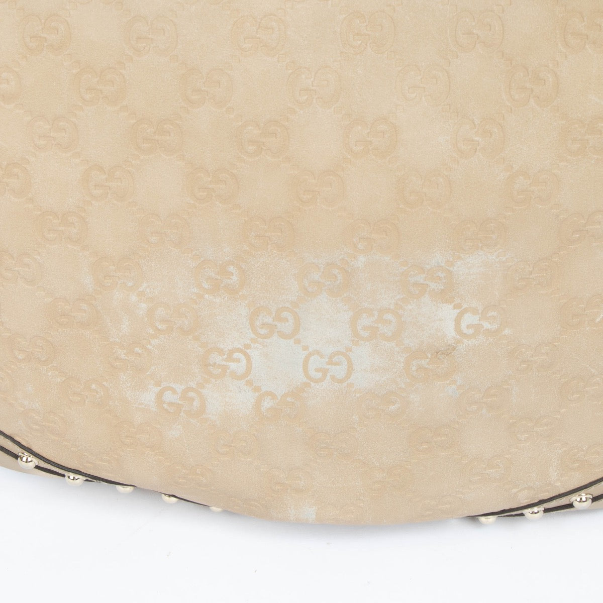 Authentic pre-loved Gucci Beige Guccissima Pelham Medium Hobo Crossbody Bag on Labellov.com