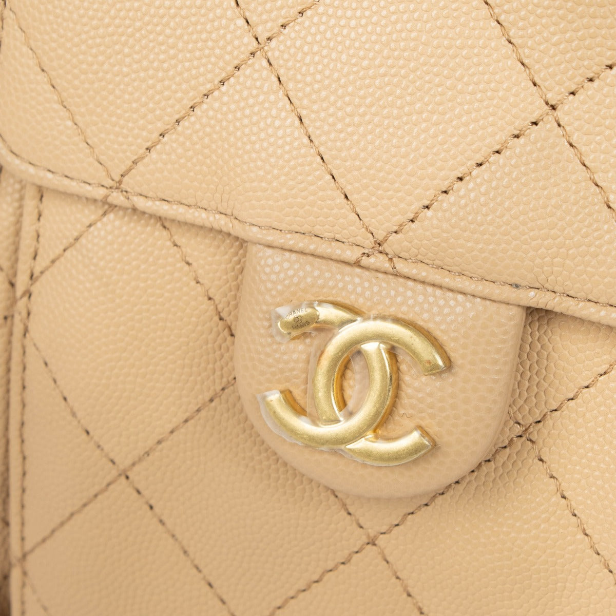 Authentic pre-loved Chanel Caviar Quilted 25 Small Bag on Labellov.com