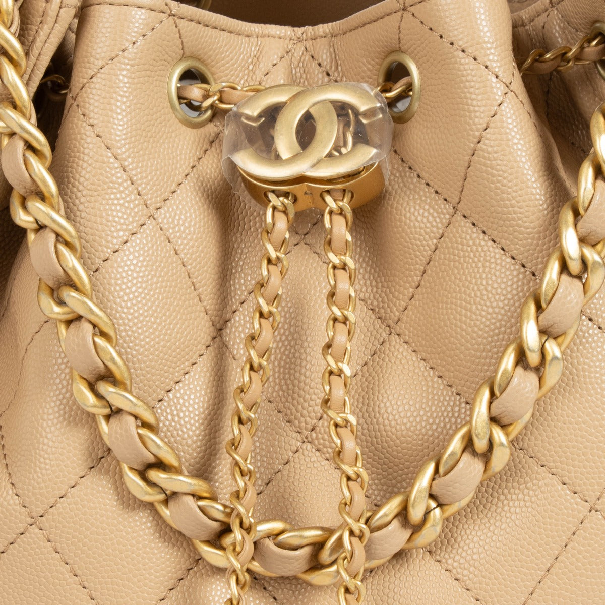 Authentic pre-loved Chanel Caviar Quilted 25 Small Bag on Labellov.com