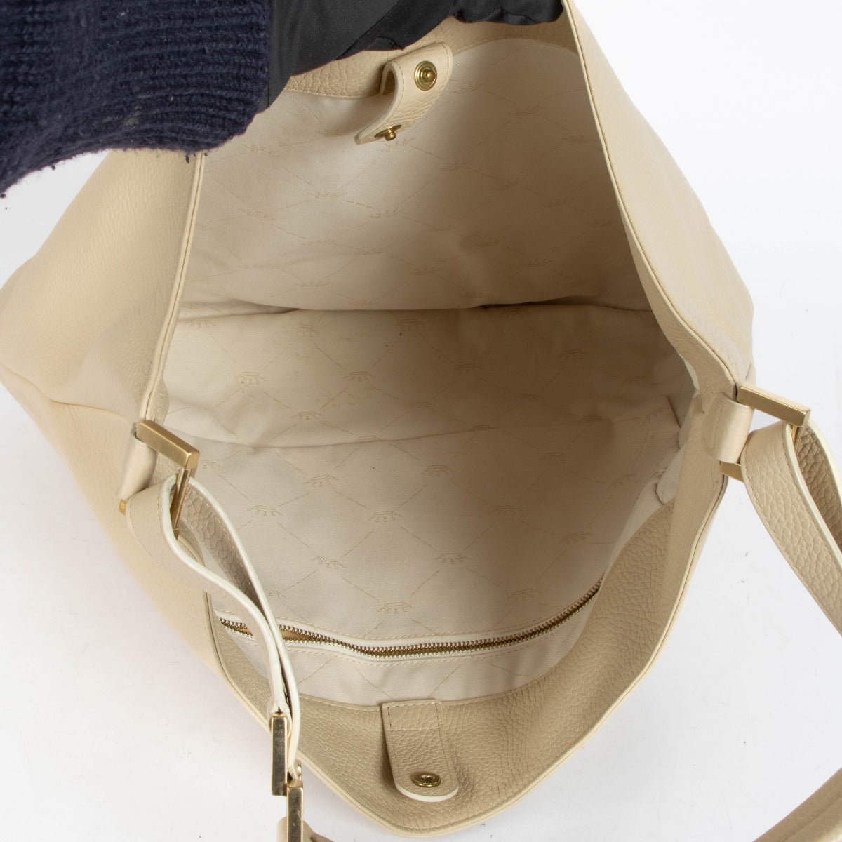 Authentic pre-loved Delvaux Cream Leather Louise GM Bag on Labellov.com