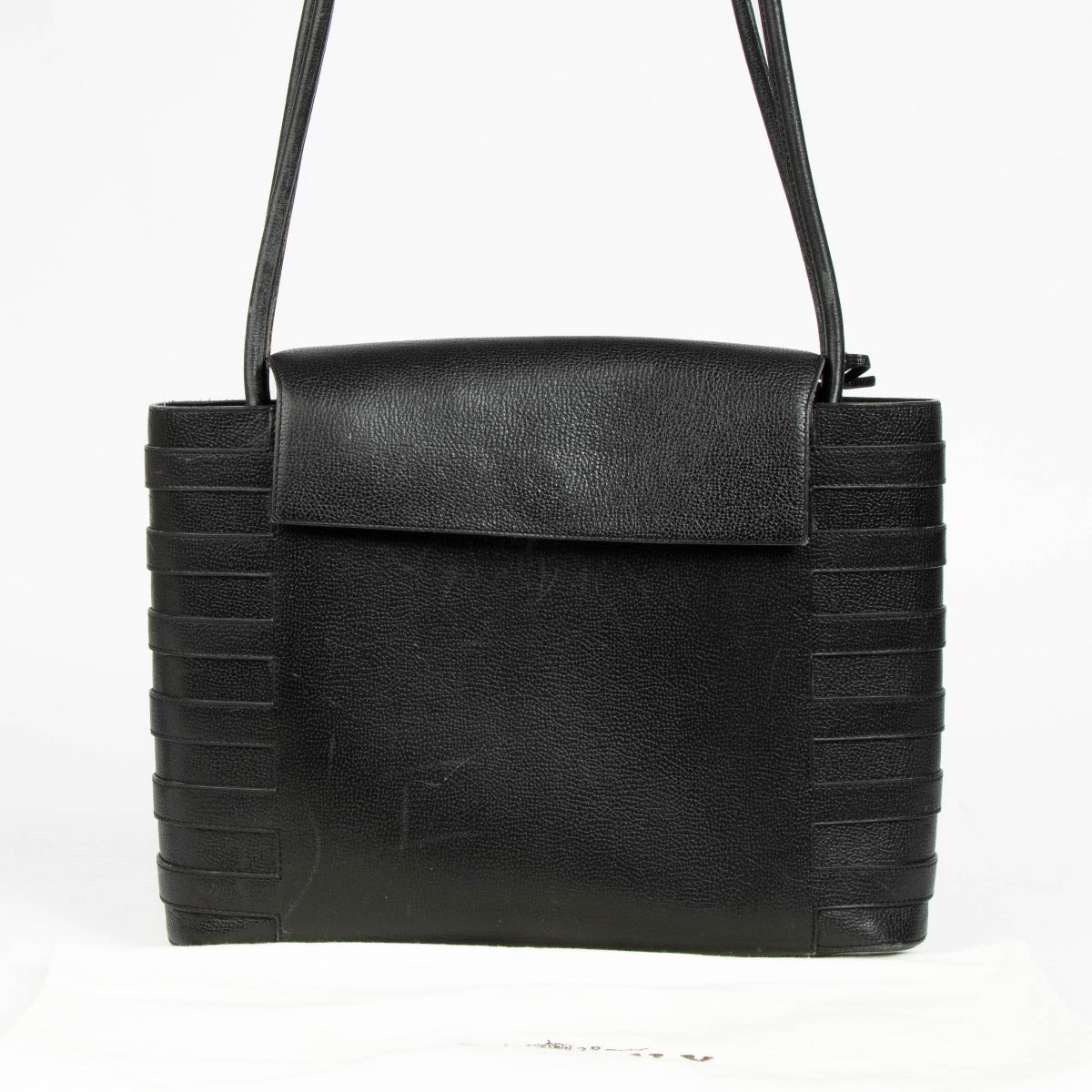 Shop this authentic Delvaux Cèdre Black Shoulder bag pre-loved on Labellov.com