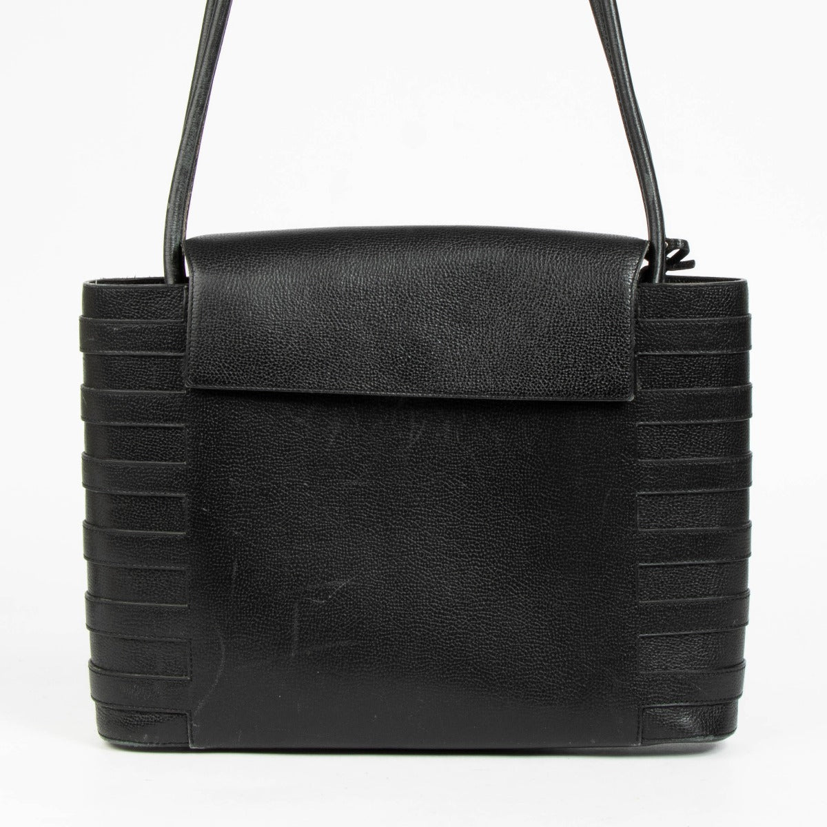 Shop this authentic Delvaux Cèdre Black Shoulder bag pre-loved on Labellov.com
