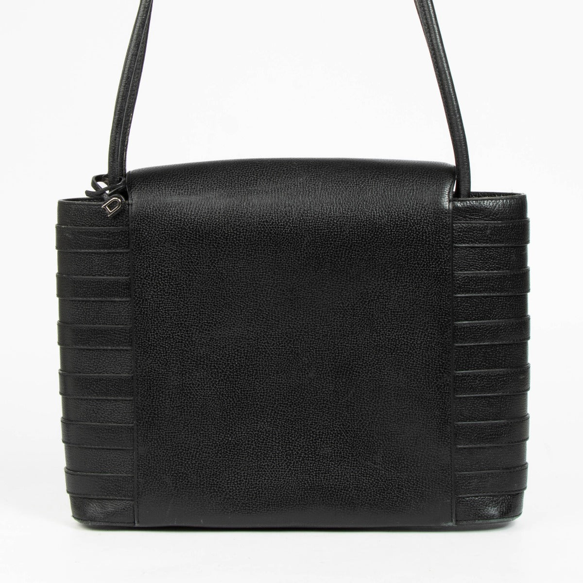 Shop this authentic Delvaux Cèdre Black Shoulder bag pre-loved on Labellov.com