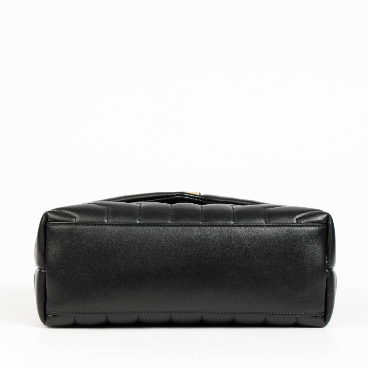 Shop 100% authentic second hand Saint Laurent LouLou Small Bag in black on Labellov.com.