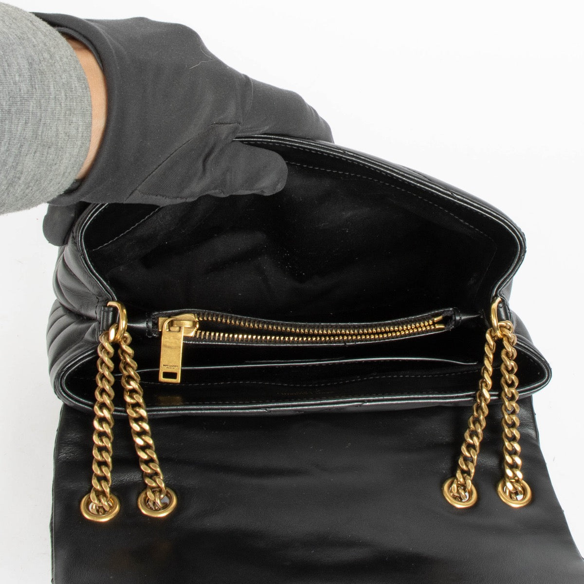 Shop 100% authentic second hand Saint Laurent LouLou Small Bag in black on Labellov.com.