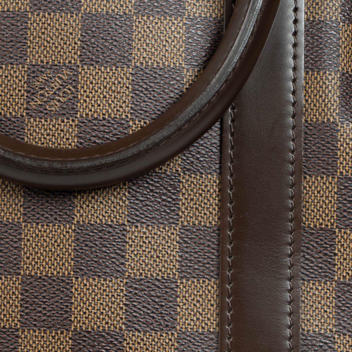 Shop the authentic Louis Vuitton Brown Damier Ebene Keepall Bandoulière 50 second hand on Labellov.com