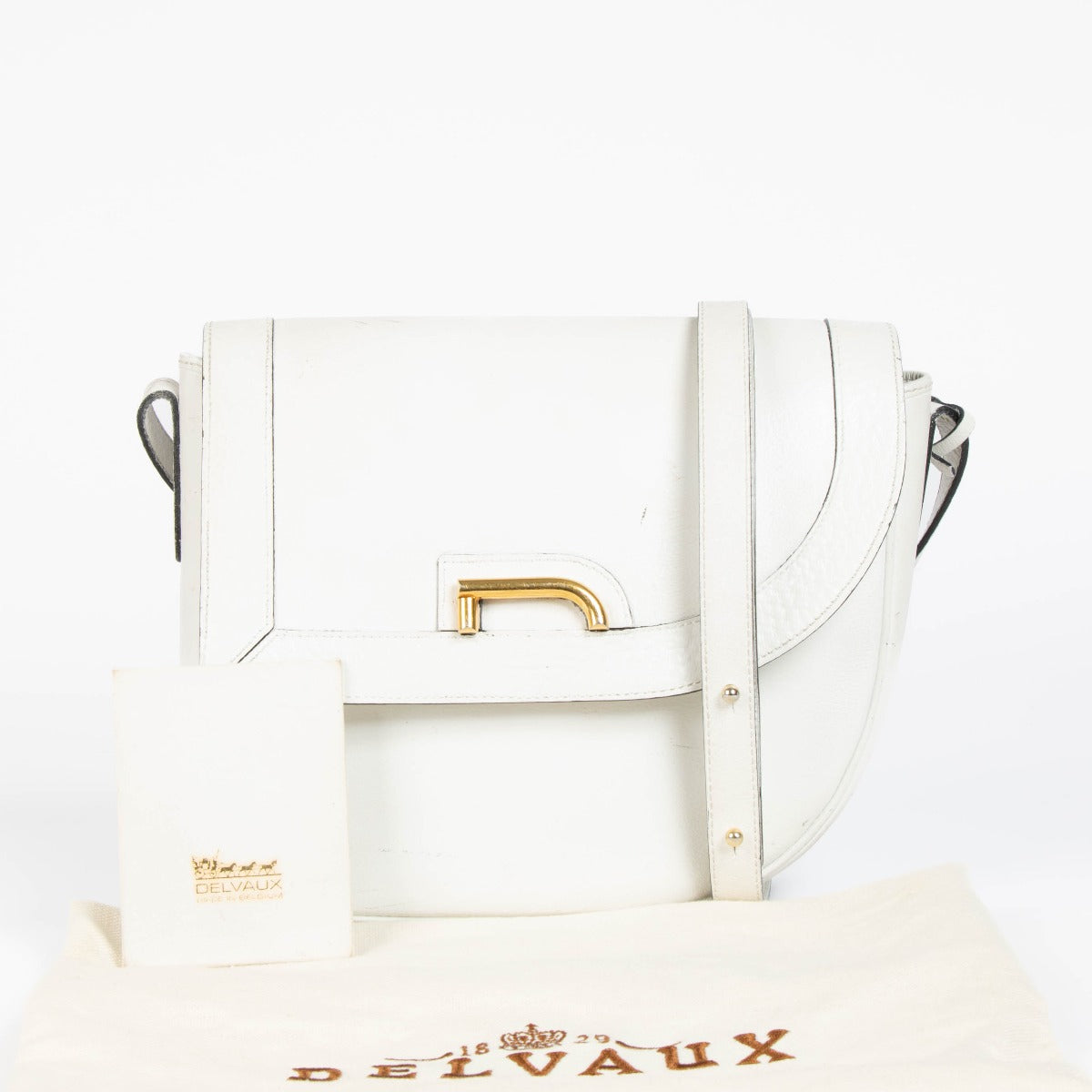 Shop this authentic Delvaux White Leather Shoulder Bag pre-loved on Labellov.com