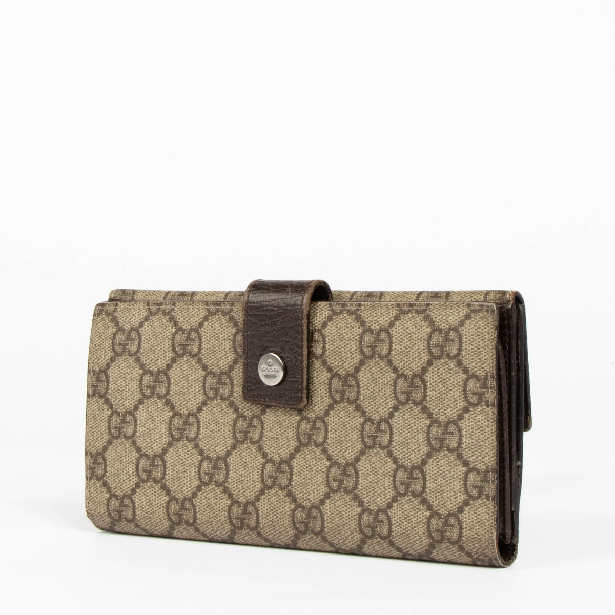 Shop this 100% authentic Gucci Monogram GG Wallet at labellov.com.