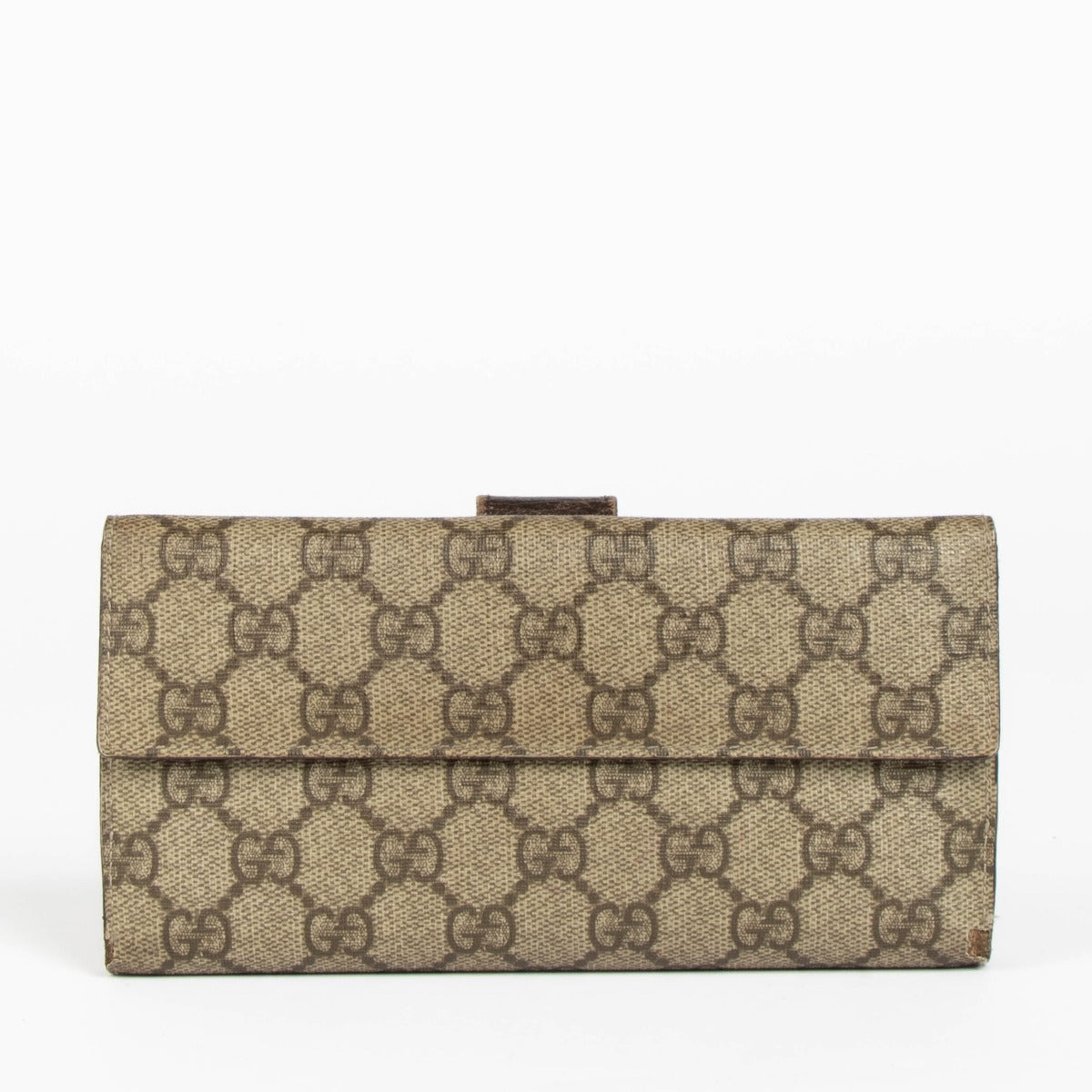 Shop this 100% authentic Gucci Monogram GG Wallet at labellov.com.
