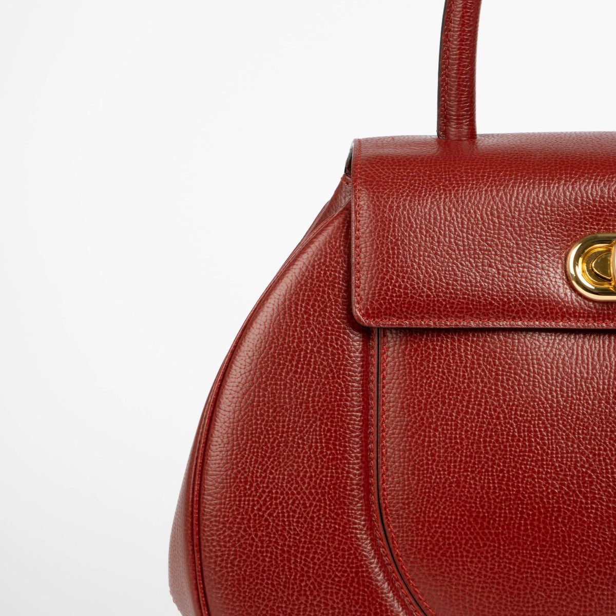 Shop this 100% authentic Delvaux Red Leather Vintage Extase Top Handle Bag at labellov.com