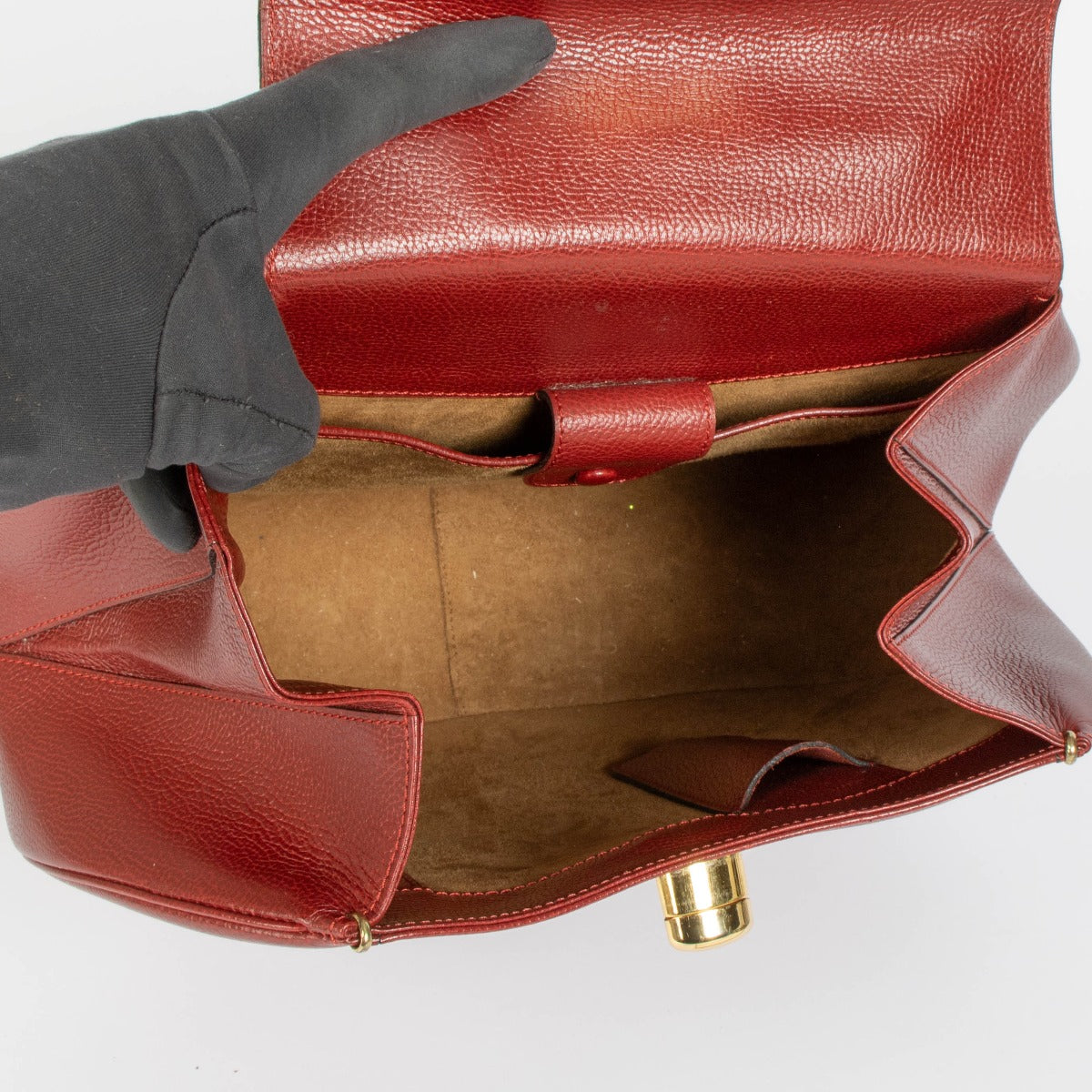 Shop this 100% authentic Delvaux Red Leather Vintage Extase Top Handle Bag at labellov.com