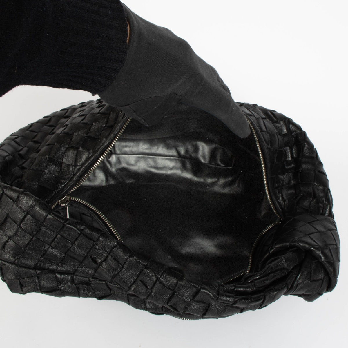 Bottega Veneta Black Intrecciato Classic Jodie Bag – Labellov